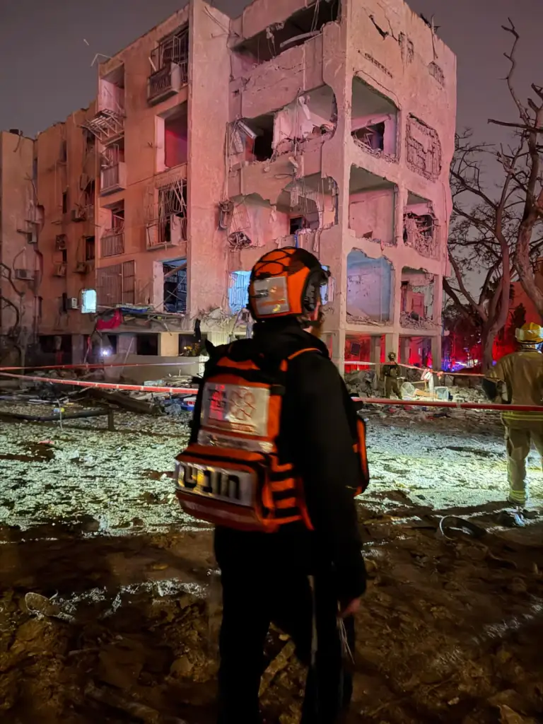 United Hatzalah volunteer at Arad strike