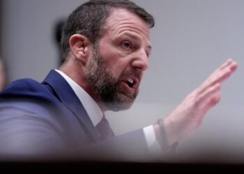 Senate ready to confirm Mullin to Homeland Security as TSA standoff deepens