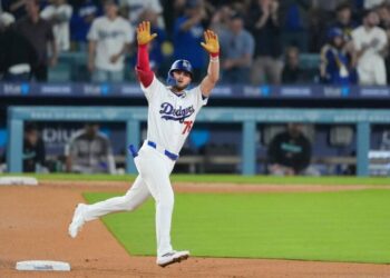 Alex Freeland shows why he made Dodgers’ roster in victory over Diamondbacks