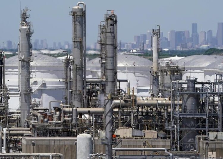 Trump says U.S. to get new oil refinery in Texas backed by India refiner