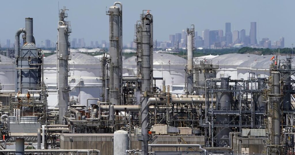 Trump says U.S. to get new oil refinery in Texas backed by India refiner