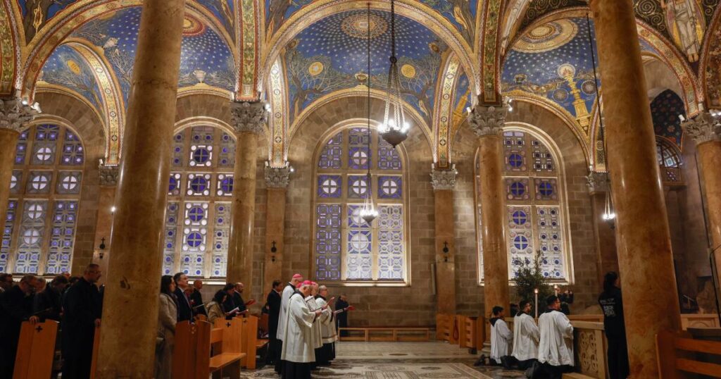 Israeli police prevent Catholic leaders from celebrating Palm Sunday Mass in Jerusalem