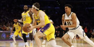 How Austin Reaves pulled off a perfect game-tying missed free throw in Lakers’ win