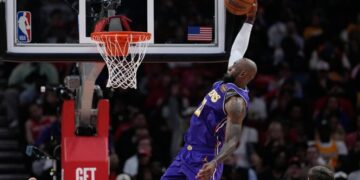 Luka Doncic (40 points) and LeBron James (30) lead Lakers to win over Rockets