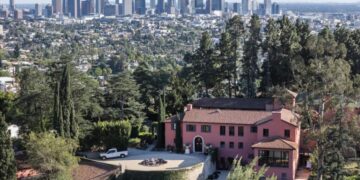 High-end Noma L.A. pop-up will still open despite restaurant abuse controversy