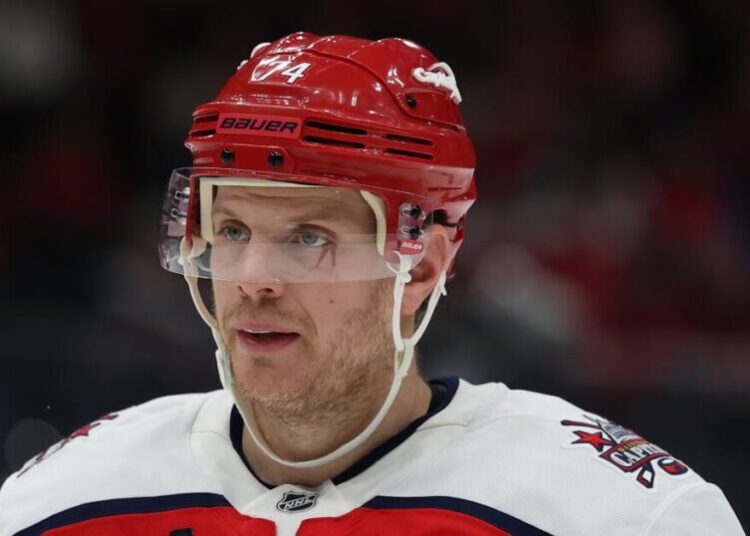 Ducks add John Carlson at NHL trade deadline as they prep for playoff run
