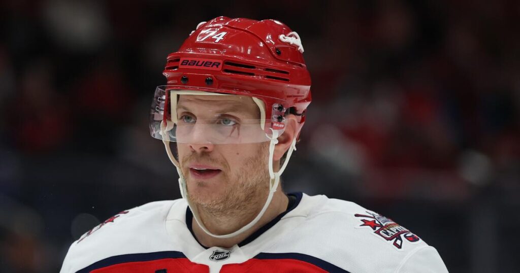 Ducks add John Carlson at NHL trade deadline as they prep for playoff run