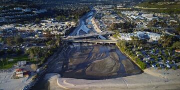 Fear that herbicides are poisoning Orange County creeks blows up on social media