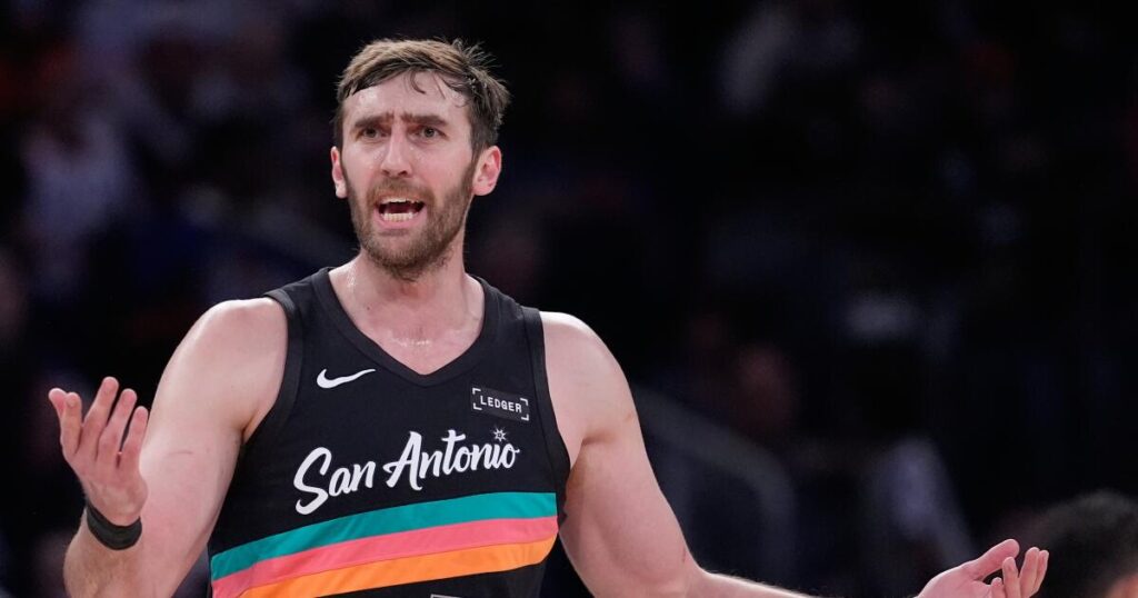 Spurs’ Luke Kornet wants Hawks to call off ‘Magic City Monday’ collaboration with strip club