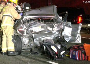 Rollover crash with vehicle carrying infants leaves 1 person dead in Riverside