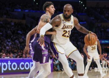 Luka Doncic and LeBron James power Lakers to dominant win over last-place Kings