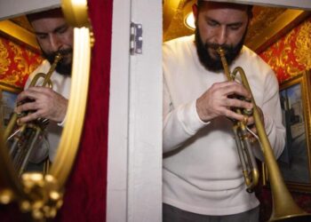 DTLA has a new theater — inside a fake electrical box