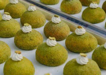 The half-marathon L.A. Bakery Walk shows connection is sweeter than matcha buns