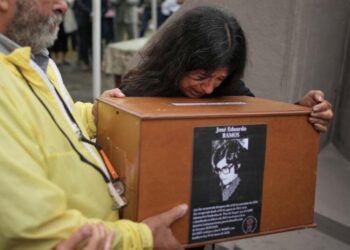 50 years after Argentina’s bloody coup, families still search for and bury the disappeared