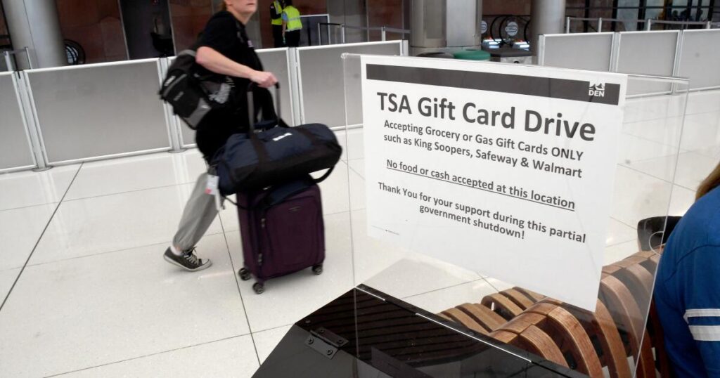 Nonprofits, unions and airports rally to feed TSA officers amid shutdown