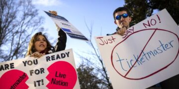 Ticketmaster and Live Nation could be divorcing. What to know about the ongoing antitrust trial