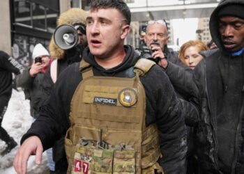 3 arrested after device is thrown at anti-Islam protesters in New York City