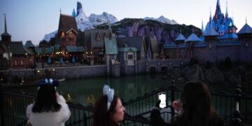 Disneyland Paris opens ‘Frozen’ expansion in theme parks push