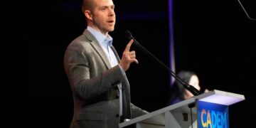 Fearing GOP win, California’s Democratic leader urges unviable party candidates for governor to drop out