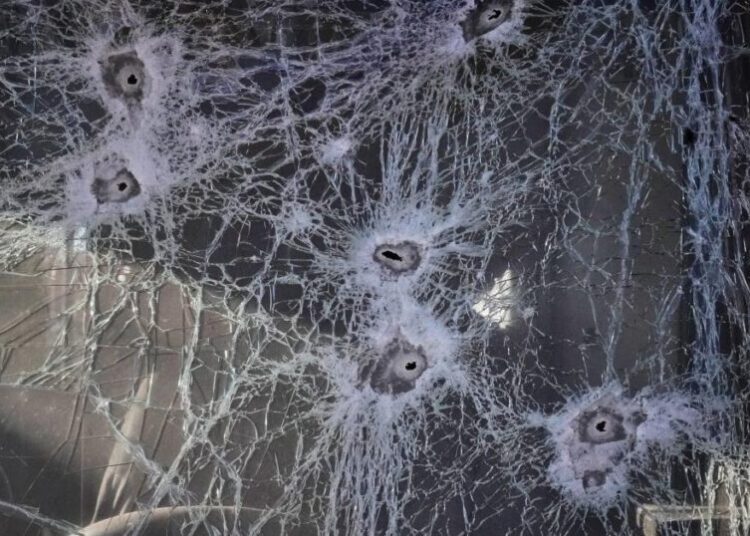 Russian strike on Kyiv region kills 4 and wounds 15, with peace talks stalled