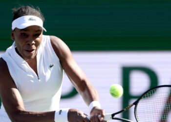 Tennis pros quickly learn picturesque Indian Wells can bite back with weather shifts