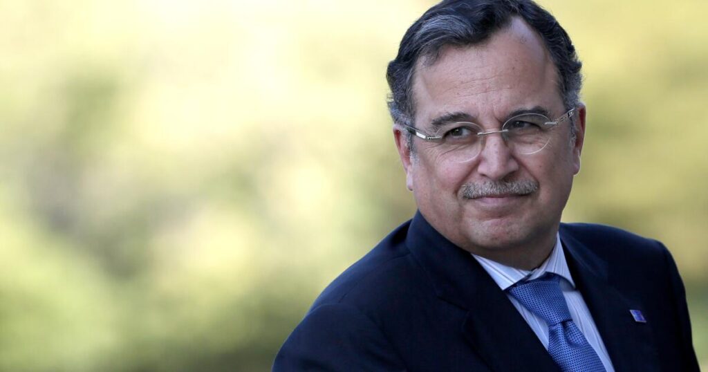 Egyptian diplomat Nabil Fahmy appointed as new Arab League chief