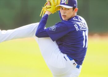 ‘They said it was electric.’ Roki Sasaki makes strides in outing against minor leaguers