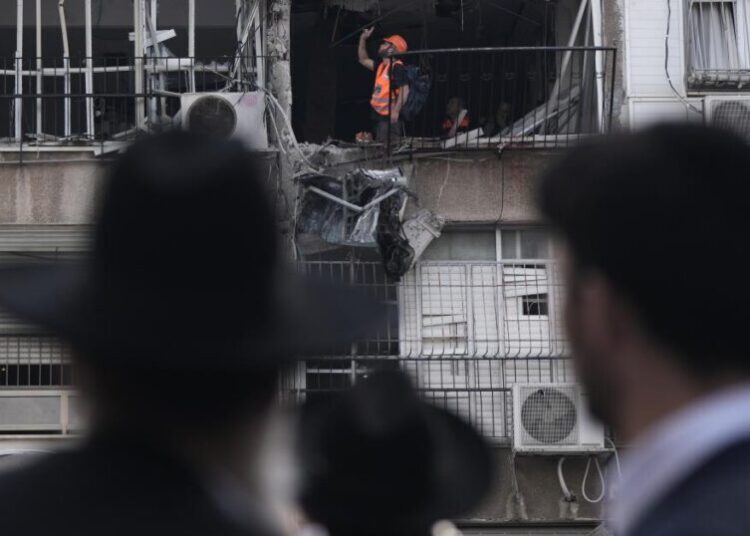 Trump’s call for countries to send warships to protect the Strait of Hormuz brings no promises