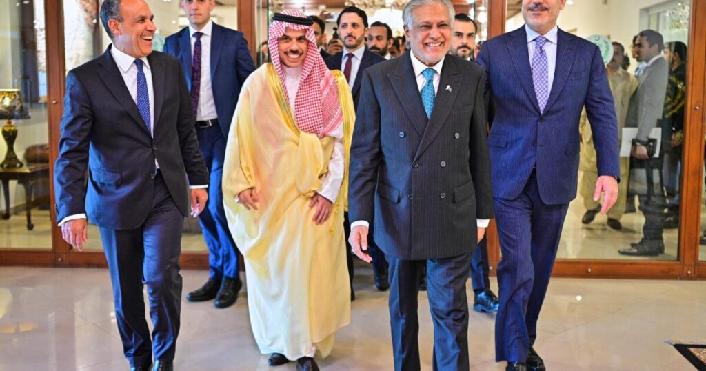 As regional diplomats meet, Iran warns U.S. ground troops would be ‘set on fire’