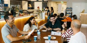 L.A.’s Persian restaurants offer sanctuary, support as Tehrangeles reacts to war