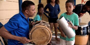 In the coming-of-age documentary ‘Agridulce,’ the kids are keeping bachata alive