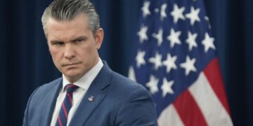 Pentagon blocks photographers from Hegseth’s briefings on the Iran war