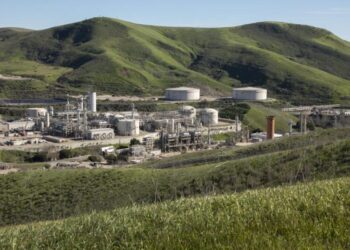 Trump administration illegally ordered restart of Central Coast oil pipelines, state lawsuit says