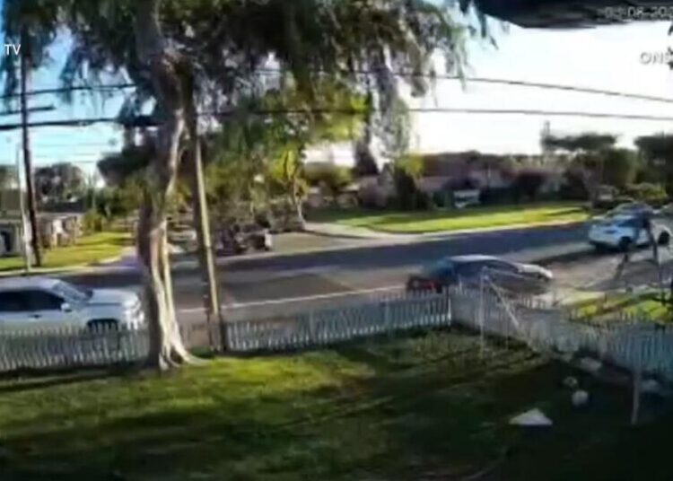 Doorbell camera captures violent rollover crash that trapped 2 people on residential O.C. street
