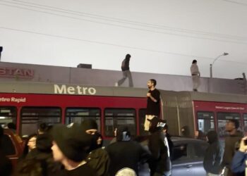 Metro bus, workers trapped amid one of three raucous L.A. street takeovers within 24 hours