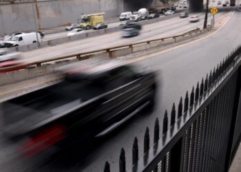 L.A. braces for ‘No Kings’ demonstrations, installs barriers to the 101 Freeway