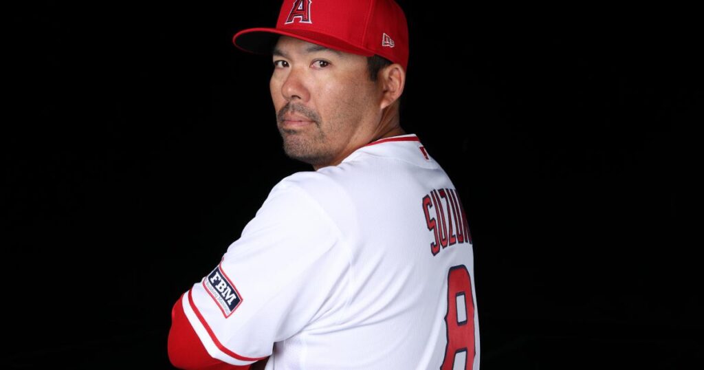 Angels, with longest playoff drought in MLB, turn to first-time manager Kurt Suzuki