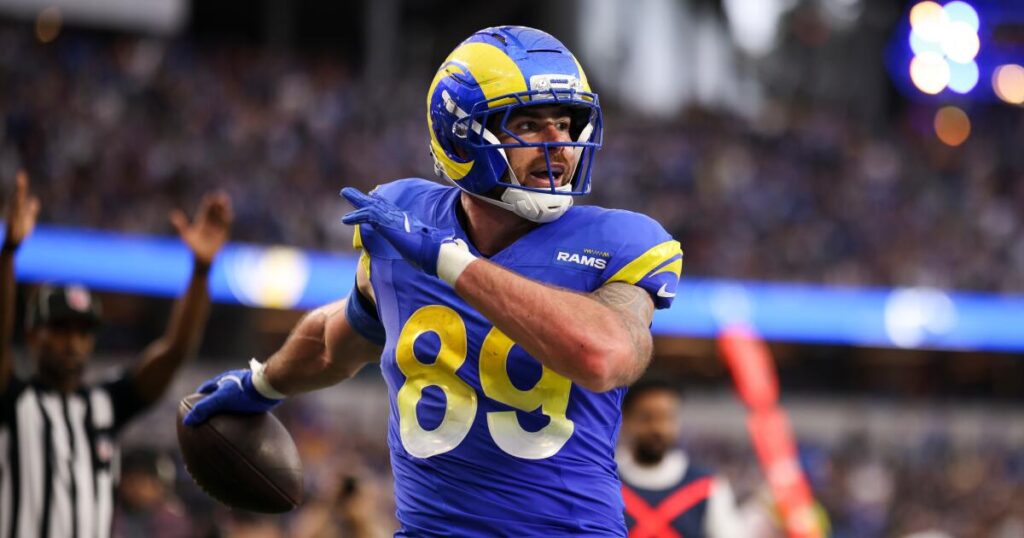 Tight end Tyler Higbee reportedly agrees to two-year deal with Rams