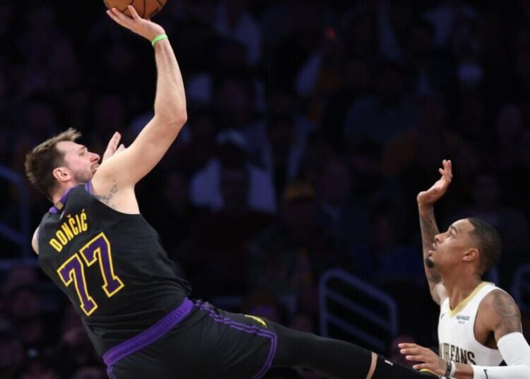 All five starters score in double figures as Lakers defeat the Pelicans