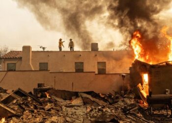 Officials considered warning Altadena before Eaton fire, but no alert was sent