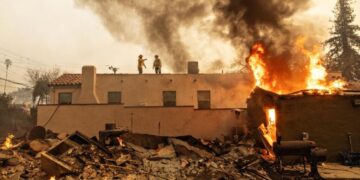 Officials considered warning Altadena before Eaton fire, but no alert was sent