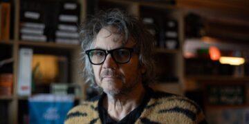 What Jeff Tweedy doesn’t see in the mirror