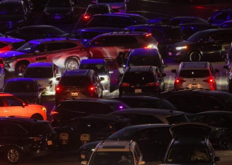 Trump administration tries to further dissolve California’s clean car rules