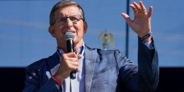 Justice Department settles lawsuit from Trump ally Michael Flynn for $1.2 million, AP source says