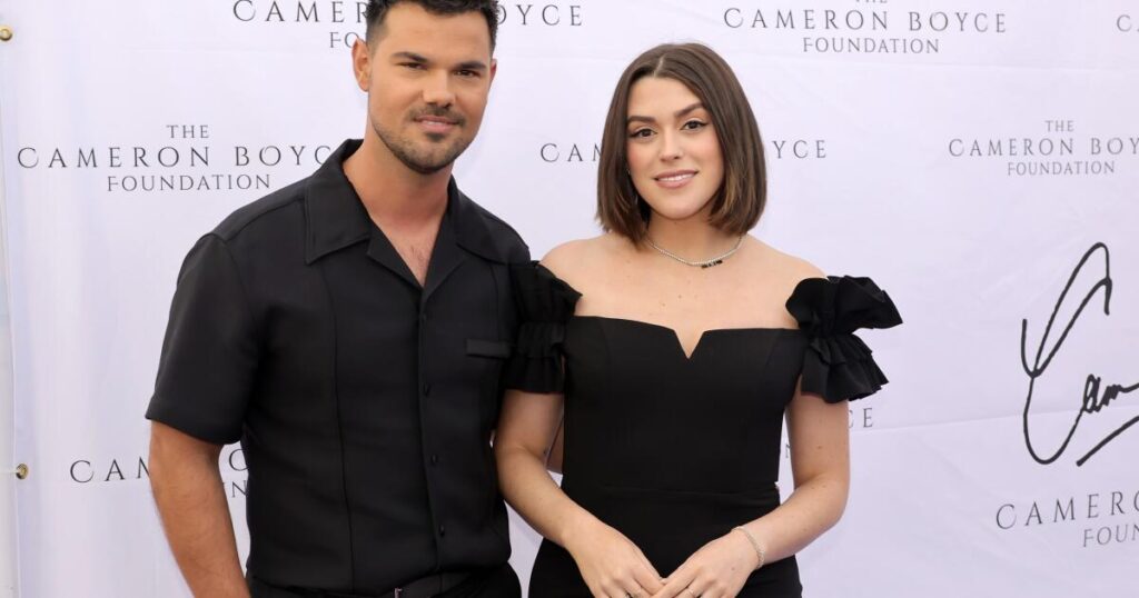 The two Taylor Lautners announce a baby Lautner is on the way