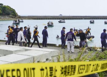 2 dead after 2 boats carrying students capsize off U.S. base construction site in southern Japan