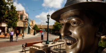 Four Disneyland employees hospitalized in hazmat situation at theme park