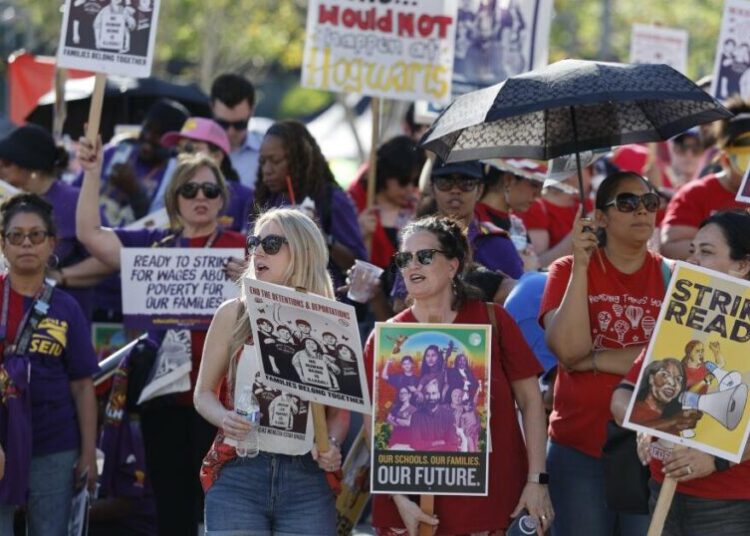 LAUSD teacher and service worker unions announce massive April 14 strike if no deal reached