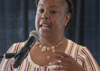 L.A. County CEO, who got $2-million settlement, is resigning