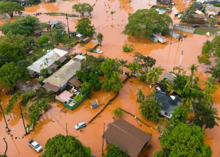 Hawaii’s worst flooding in 20 years threatens dam, prompts evacuations as more rain looms